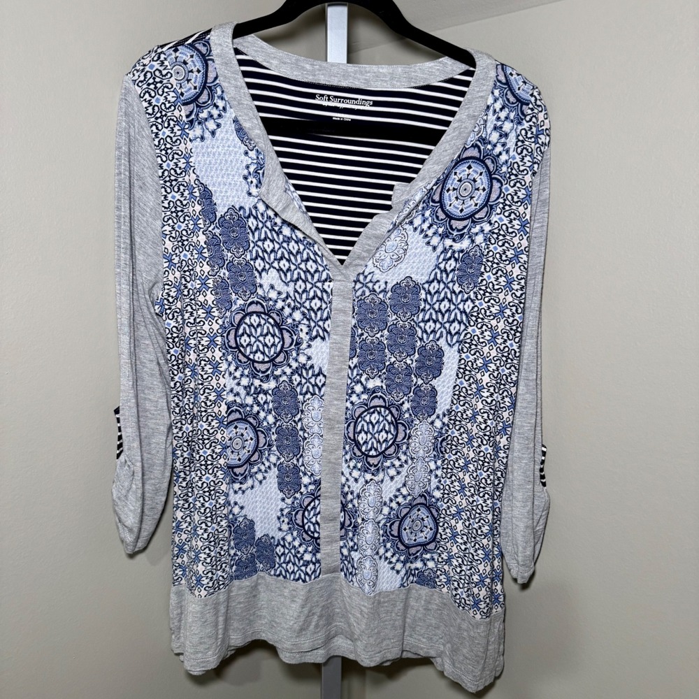 Soft Surroundings Kalie Top split V-neck, hi-low hem, roll-tab sleeves Size Med